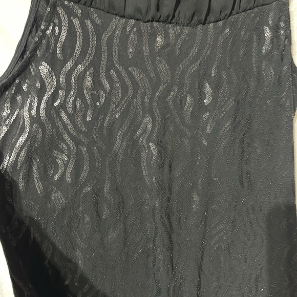 Cynthia Rowley L black on black matte sequined long top euc dressy slimming - Picture 9 of 9